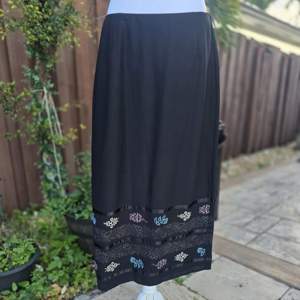Sag Harbor Black Maxi Skirt with Colorful Embroidery